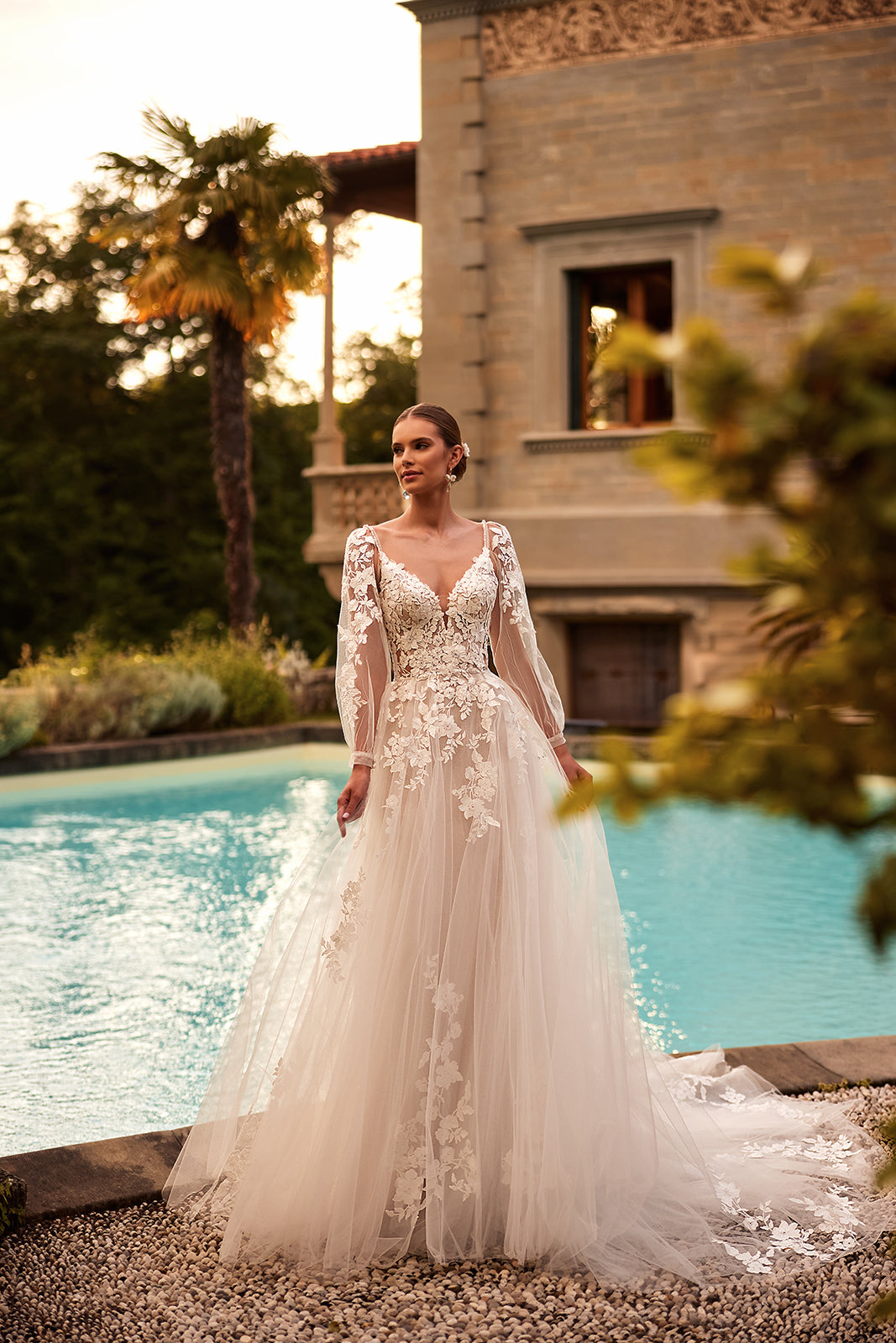 Princess wedding dress with detachable sleeves Ariana from DAMA Couture (full body picture)