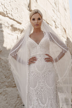 Cathedral veil with fringe – cathedral wedding veil in motion.