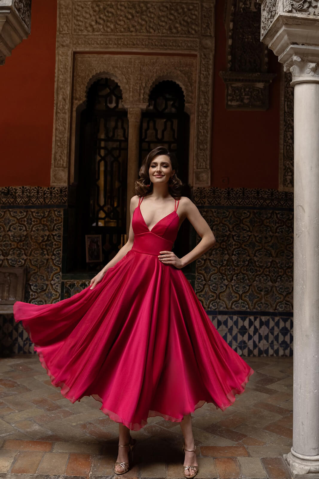 Merlin Raspberry – short evening dress by DAMA Couture.
