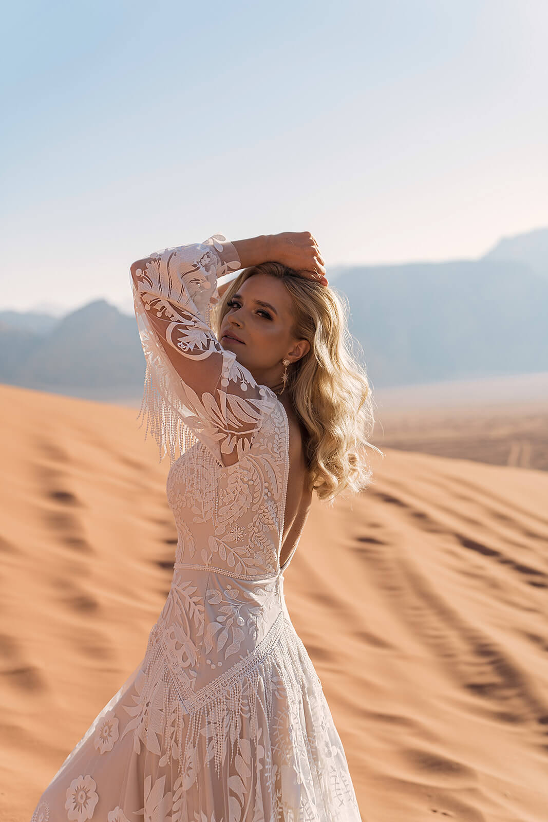 Wedding dress Onava – DAMA Couture A-line wedding dress.