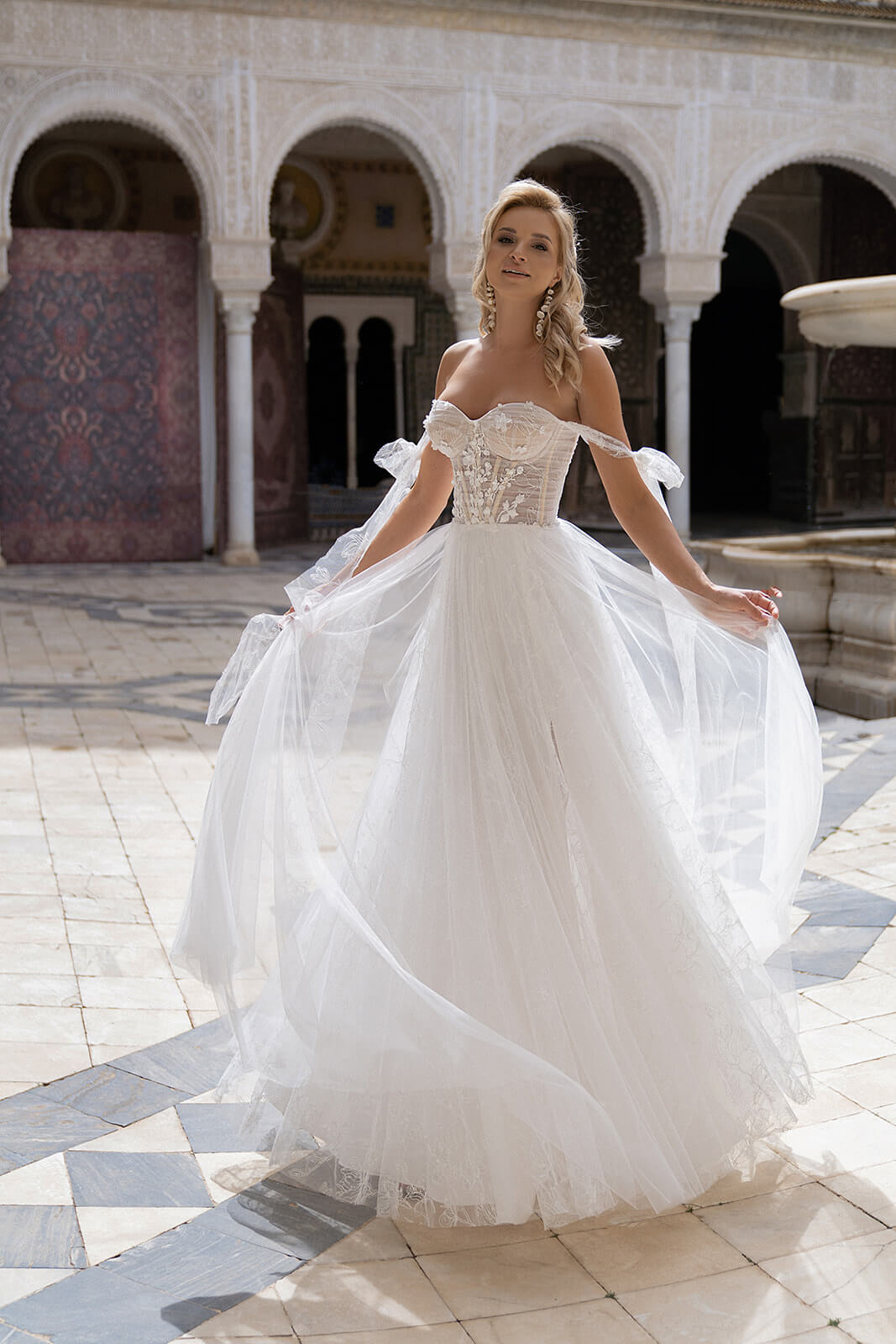 Magnolia – wedding dress, DAMA Couture.