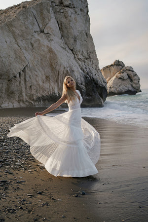 Wedding dress Lidia – A-line bridal gown, DAMA Couture.
