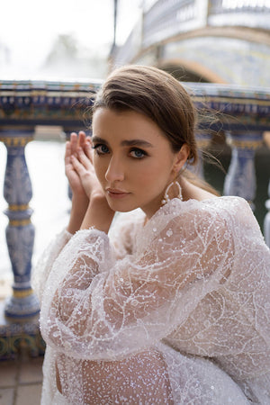 Suri – wedding dress, full silhouette.