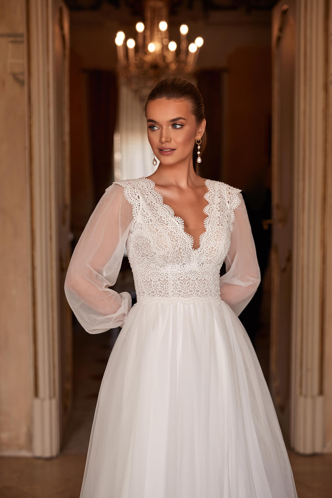 Wedding dress Eleni – A-line bridal gown in lace, DAMA Couture.