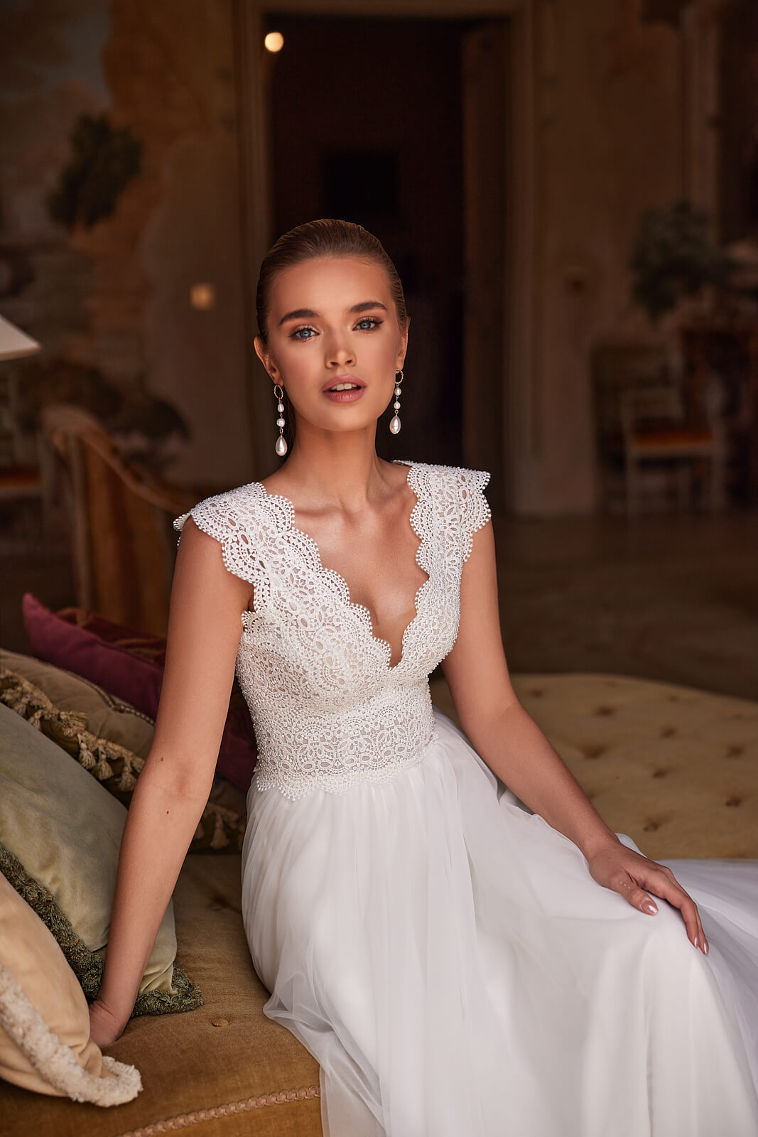 Wedding dress Eleni – A-line wedding dress in lace with long sleeves, DAMA Couture.
