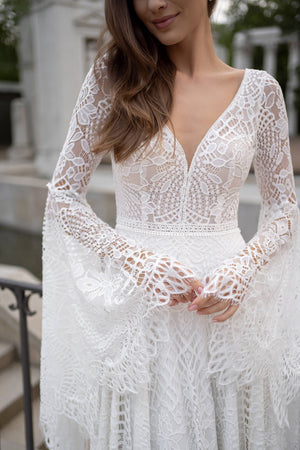 Wedding dress Lea – DAMA Couture A-line wedding dress.