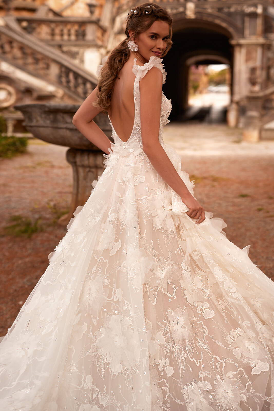 Wedding dress Calanthe – DAMA Couture A-line wedding dress.