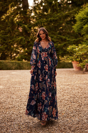 Long evening dresses | 2023 Collection - DAMA Couture Long evening dresses | 2023 Collection - DAMA Couture