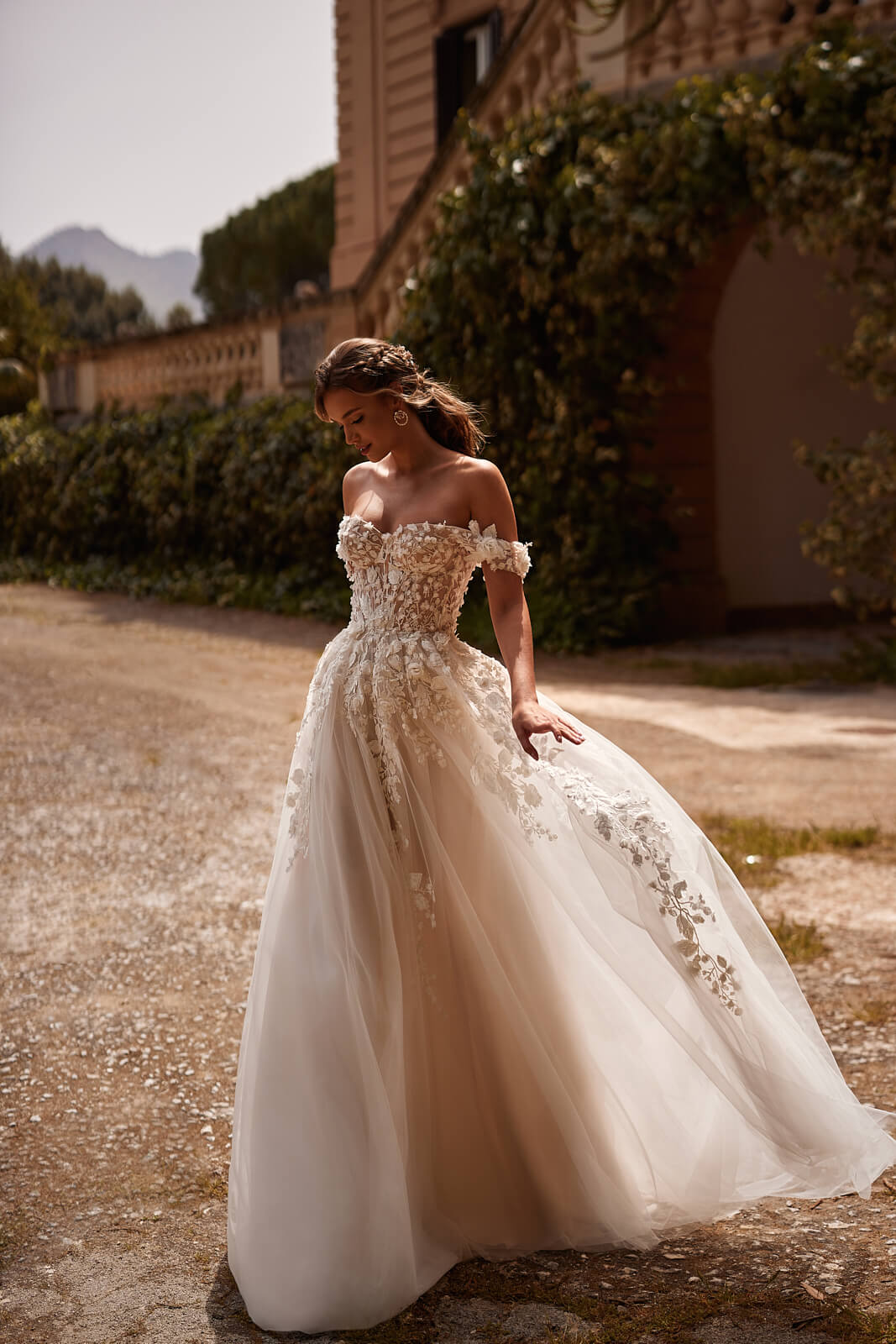 Wedding dress Mia – A-line wedding dress, DAMA Couture.
