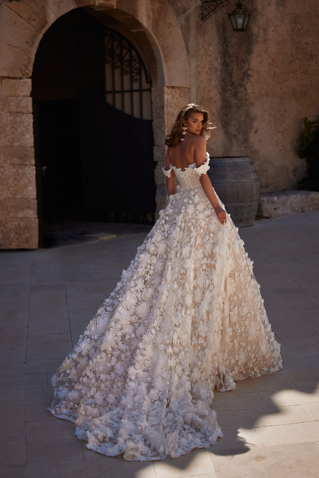 Wedding dress Olivia – A-line wedding dress, DAMA Couture.