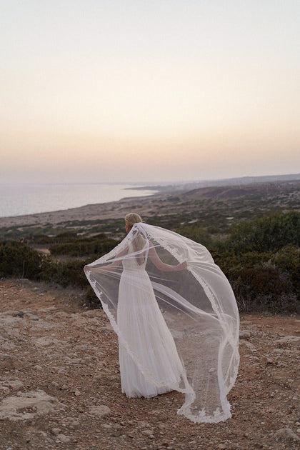 Cathedral veil with lace