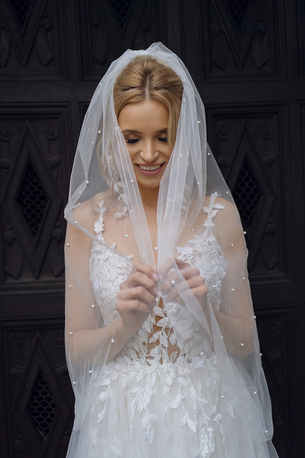 Regular pearl veil – wedding veil, DAMA Couture.